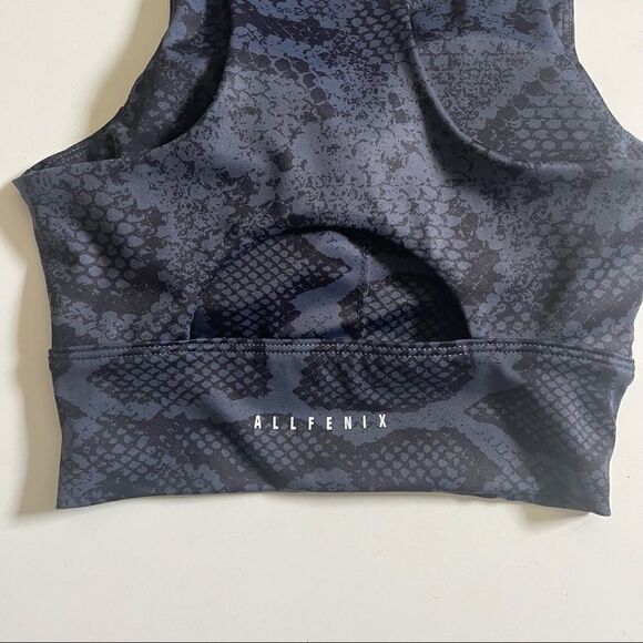 All Fenix Longline Python-Print Racerback Sports Bra XS - Picture 5 of 6